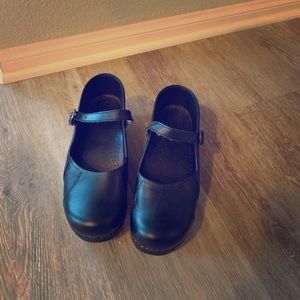 Black Dansko clogs